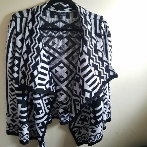 Black and White Pattern Cardigan - Picture 1 of 2